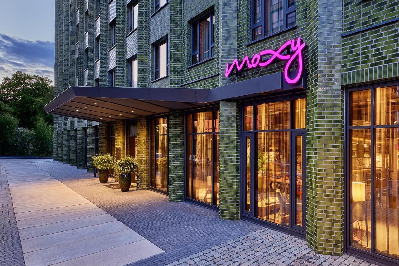 ホテル Moxy Cologne Muelheim エクステリア 写真